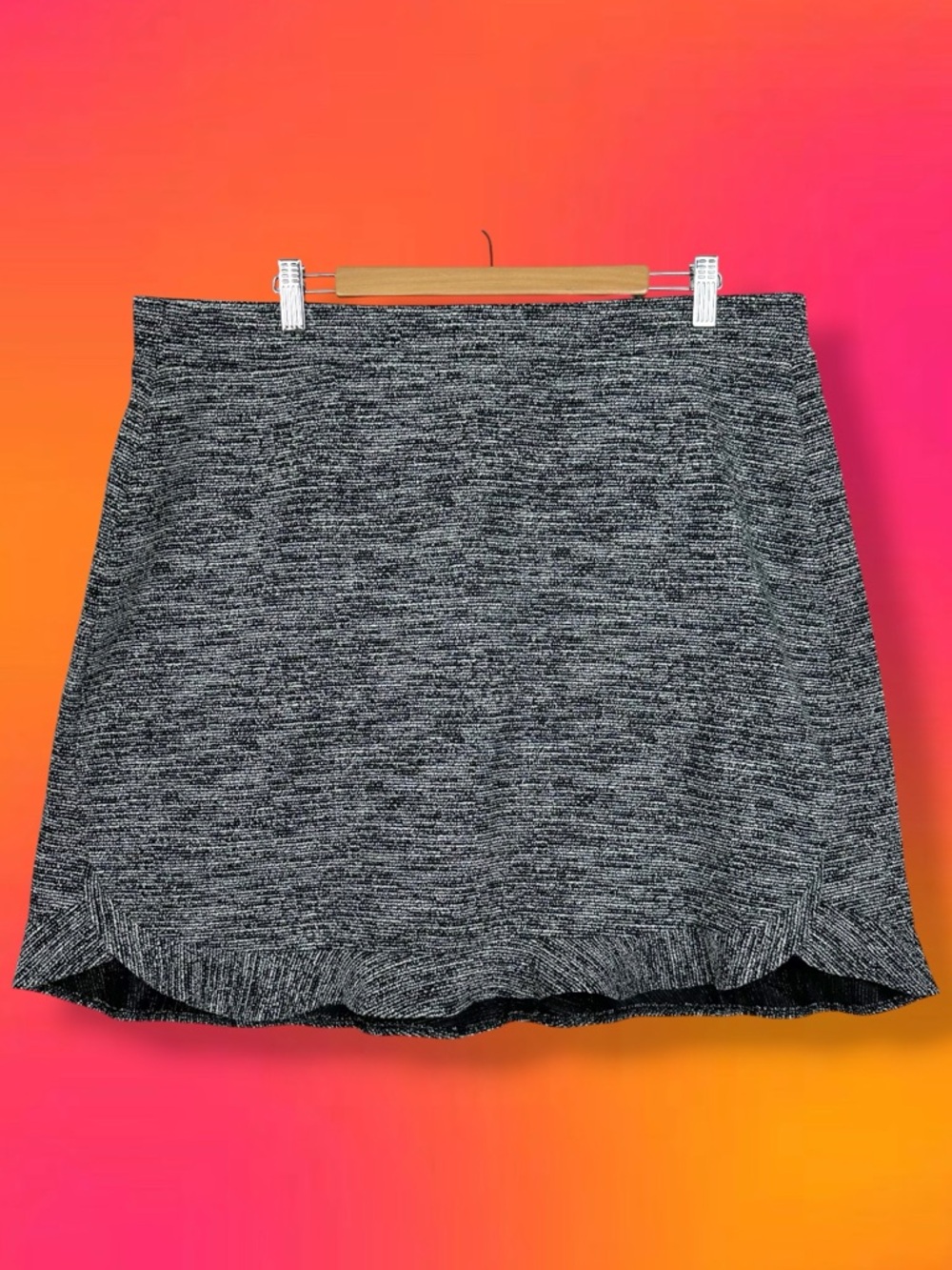 Loft Textured Knit Tweed Elastic Stretch Boucle Ruffle Flippy Swing Mini Skirt